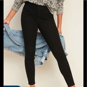 ‼️NWT‼️ Old Navy Super Skinny Mid Rise Jeans